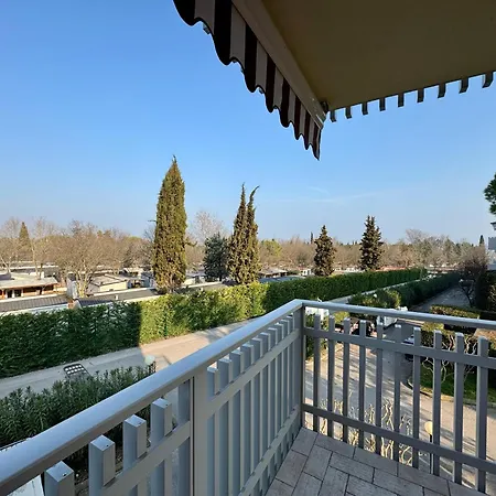 Premium Peschiera *